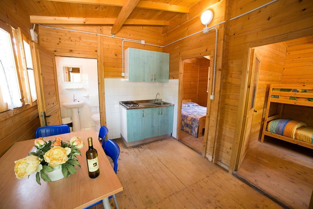 Camping Dei Tigli Torre del Lago Puccini Bilik gambar